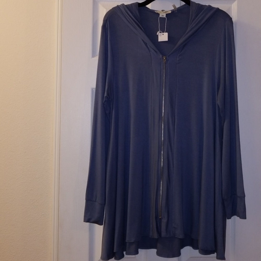 NWT Long sleeve knit zippered hoodie